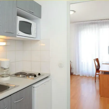 Sejours & Affaires Park Lane Aparthotel